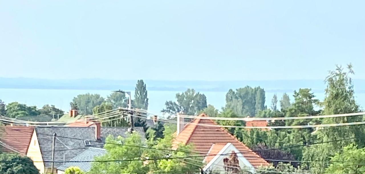 Azur Panorama Apartman Alsoors Exterior foto
