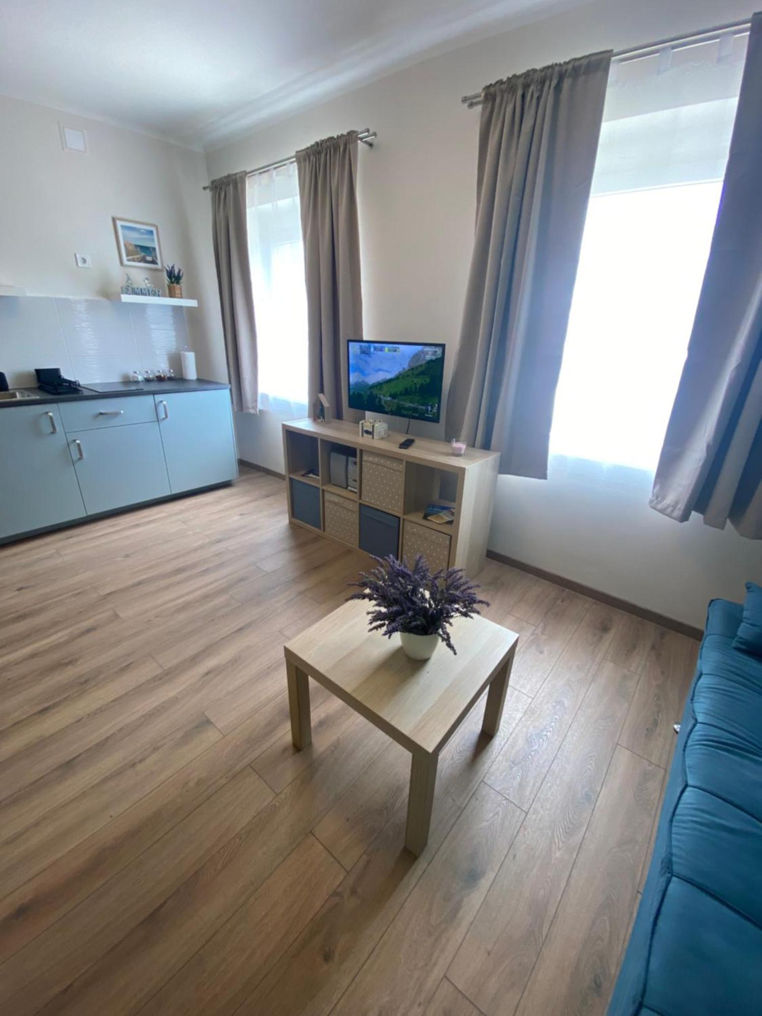 Azur Panorama Apartman Alsoors Exterior foto