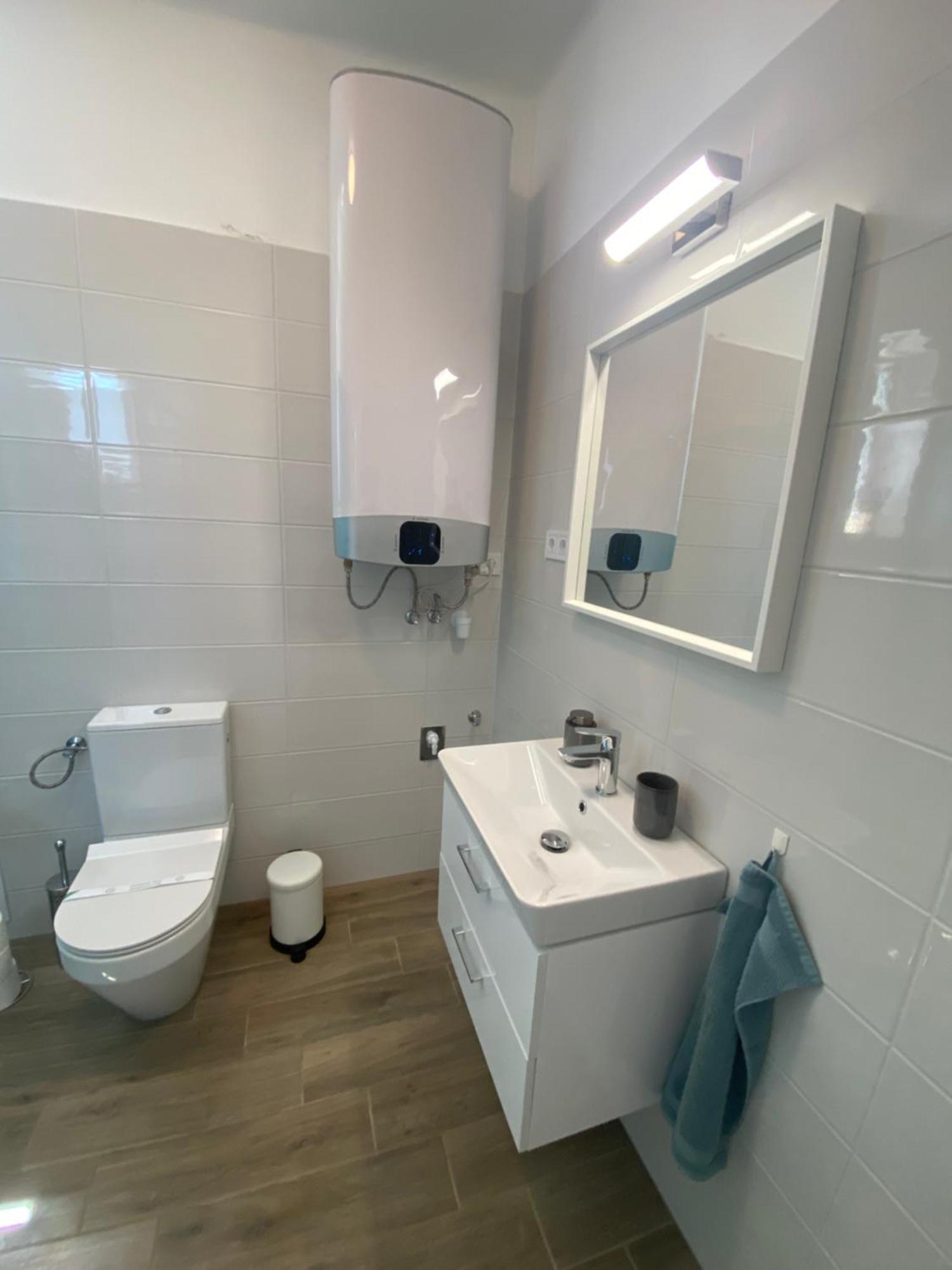 Azur Panorama Apartman Alsoors Exterior foto
